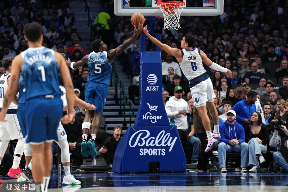 引发了全网 引发了全网